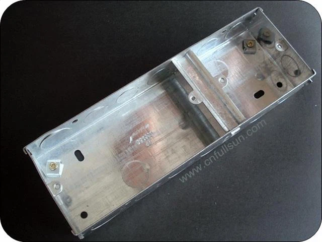 3 Gang metalen buis doos