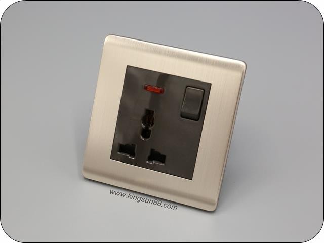 13A-stopcontact met schakelaar